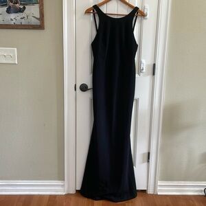 LULU’S  elegant black maxi dress.  S